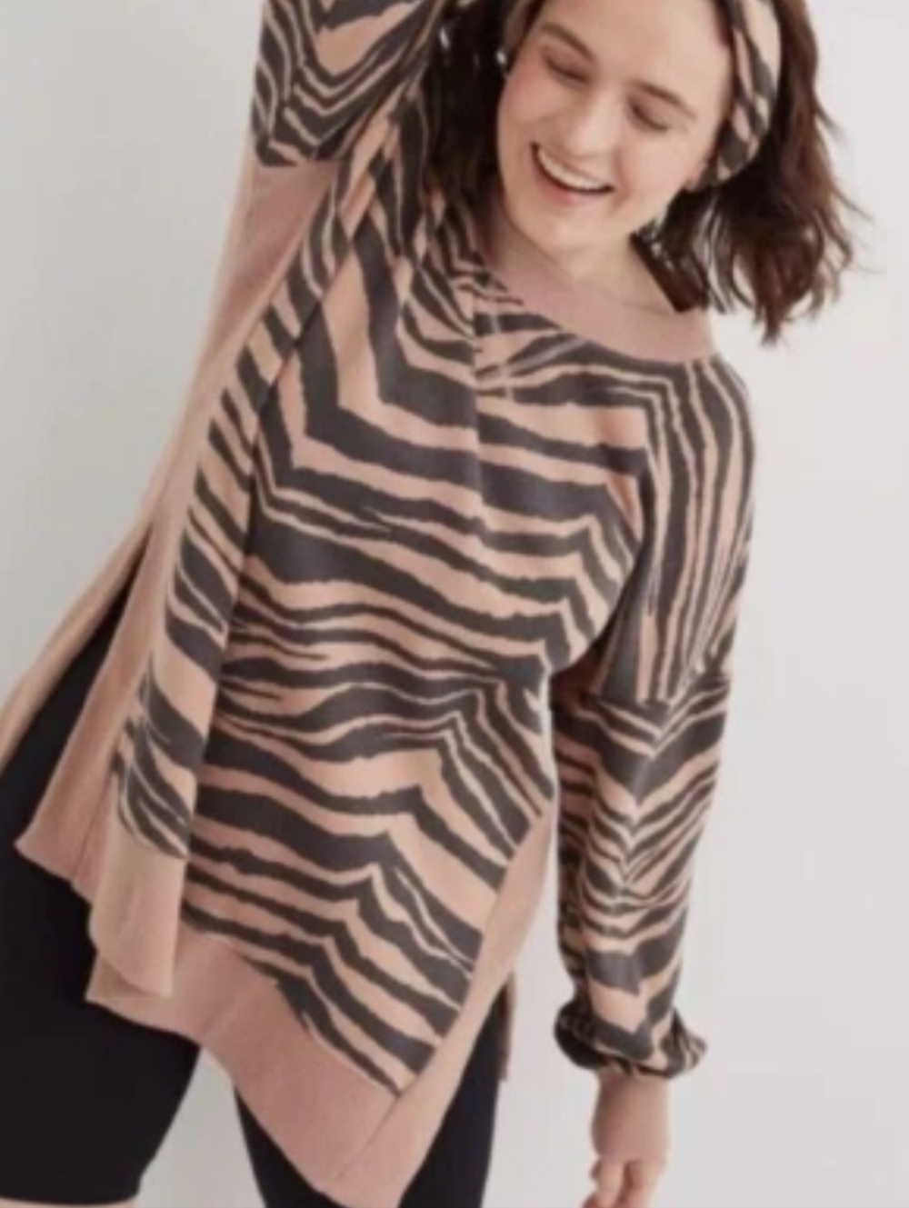 Aerie Zebra Print Oversized Sweatshirt Size XXS